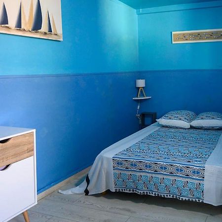 Les Bungalows Meubles Du Pharest Sainte-Suzanne Εξωτερικό φωτογραφία