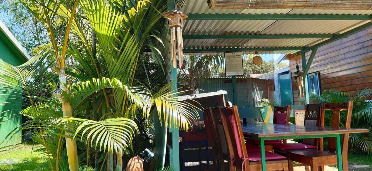 Les Bungalows Meubles Du Pharest Sainte-Suzanne Εξωτερικό φωτογραφία
